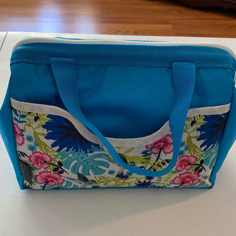 *SOLD* LIFOAM Insulated Lunch Bag